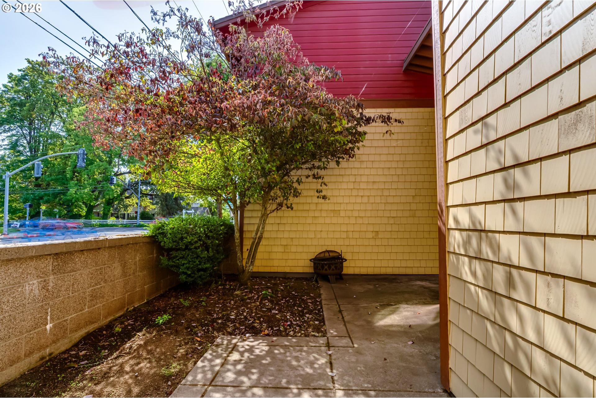 1455 Perdue Loop Eugene, OR 97401 - Photo 28 of 31 Gallery Image 28
