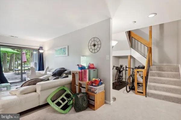 $3,800 | 2031 Approach Lane, Reston, VA 20191