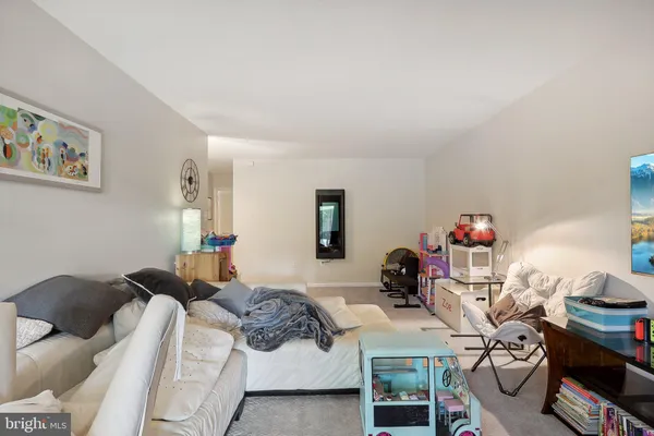 $3,800 | 2031 Approach Lane, Reston, VA 20191