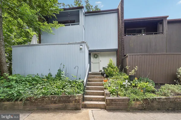 $3,800 | 2031 Approach Lane, Reston, VA 20191