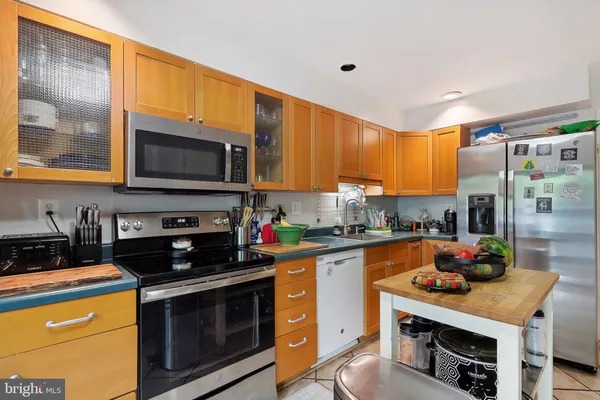 $3,800 | 2031 Approach Lane, Reston, VA 20191