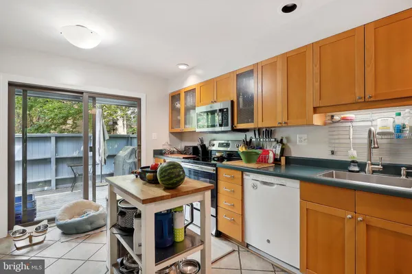 $3,800 | 2031 Approach Lane, Reston, VA 20191