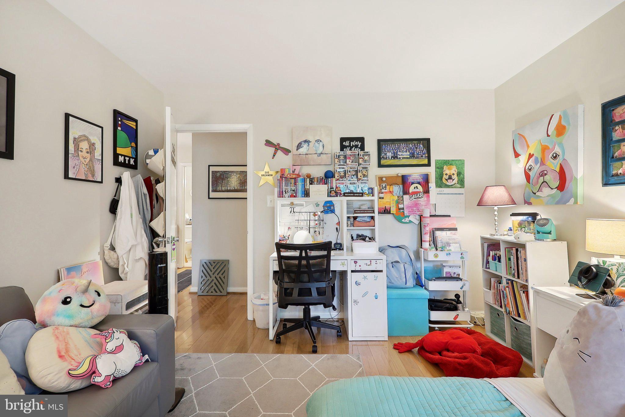 2031 Approach Lane Reston, VA 20191 - Photo 40 of 58 Colorful creativity in a cozy space.