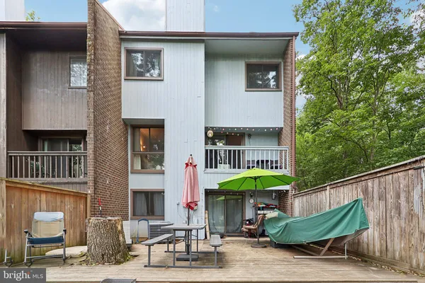 $3,800 | 2031 Approach Lane, Reston, VA 20191