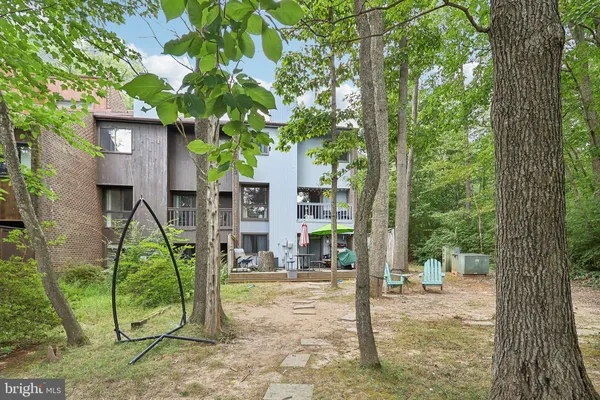 $3,800 | 2031 Approach Lane, Reston, VA 20191