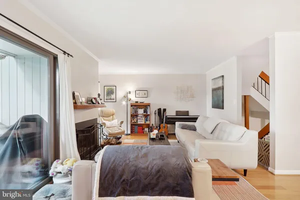 $3,800 | 2031 Approach Lane, Reston, VA 20191