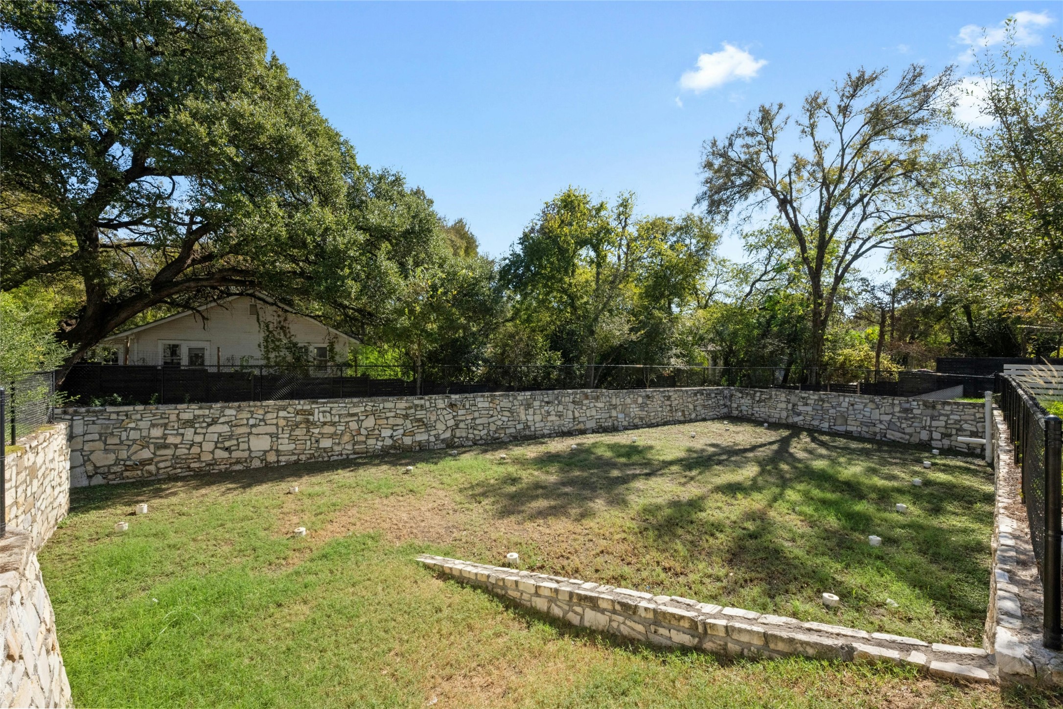 3809 Valley View Road, Unit 19 Austin, TX 78704 - Photo 26 of 30 Gallery Image 26