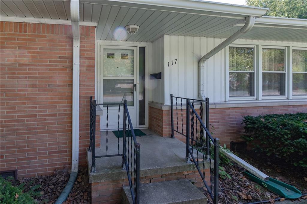 117 Grandison Road Greenfield, IN 46140 - Photo 2 of 30 Gallery Image 2