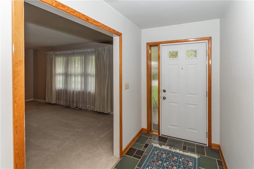 117 Grandison Road Greenfield, IN 46140 - Photo 3 of 30 Gallery Image 3