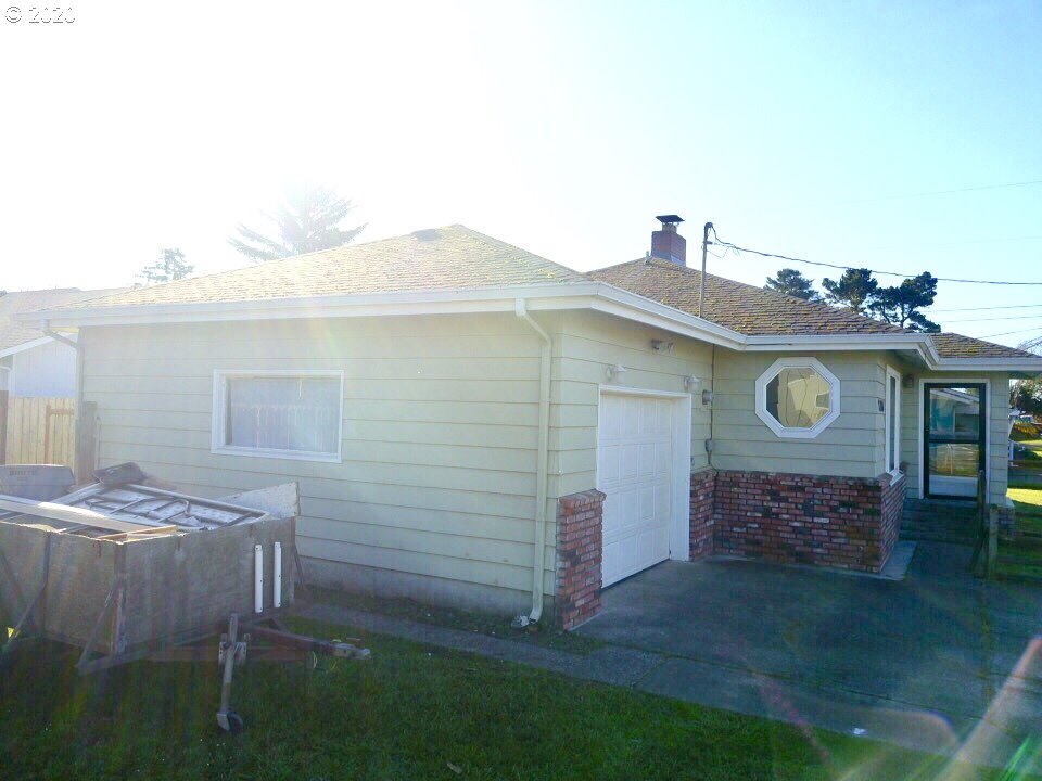 134 Tanbark Road Brookings, OR 97415 - Photo 3 of 30 Gallery Image 3
