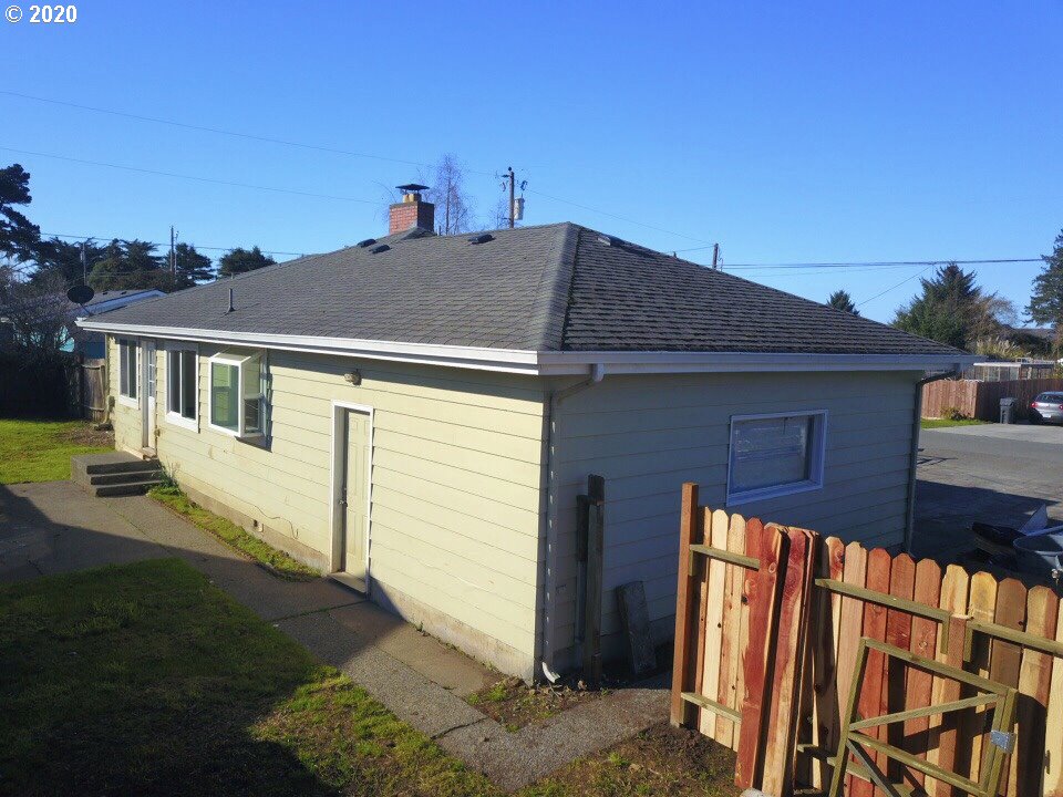 134 Tanbark Road Brookings, OR 97415 - Photo 5 of 30 Gallery Image 5