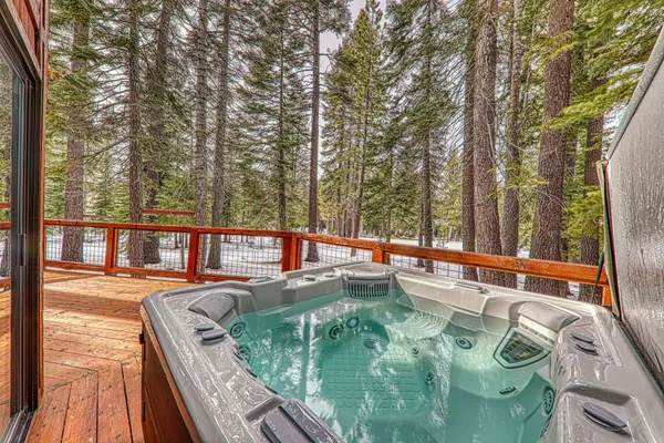 $1,425,000 | 14096 Ramshorn Street, Truckee, CA 96161