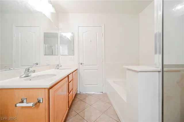 $1,955 | 6255 West Arby Avenue, Unit 311, Las Vegas, NV 89118