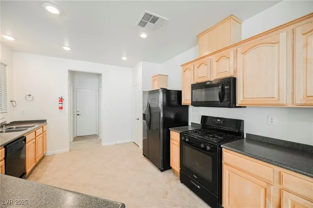 $1,955 | 6255 West Arby Avenue, Unit 311, Las Vegas, NV 89118