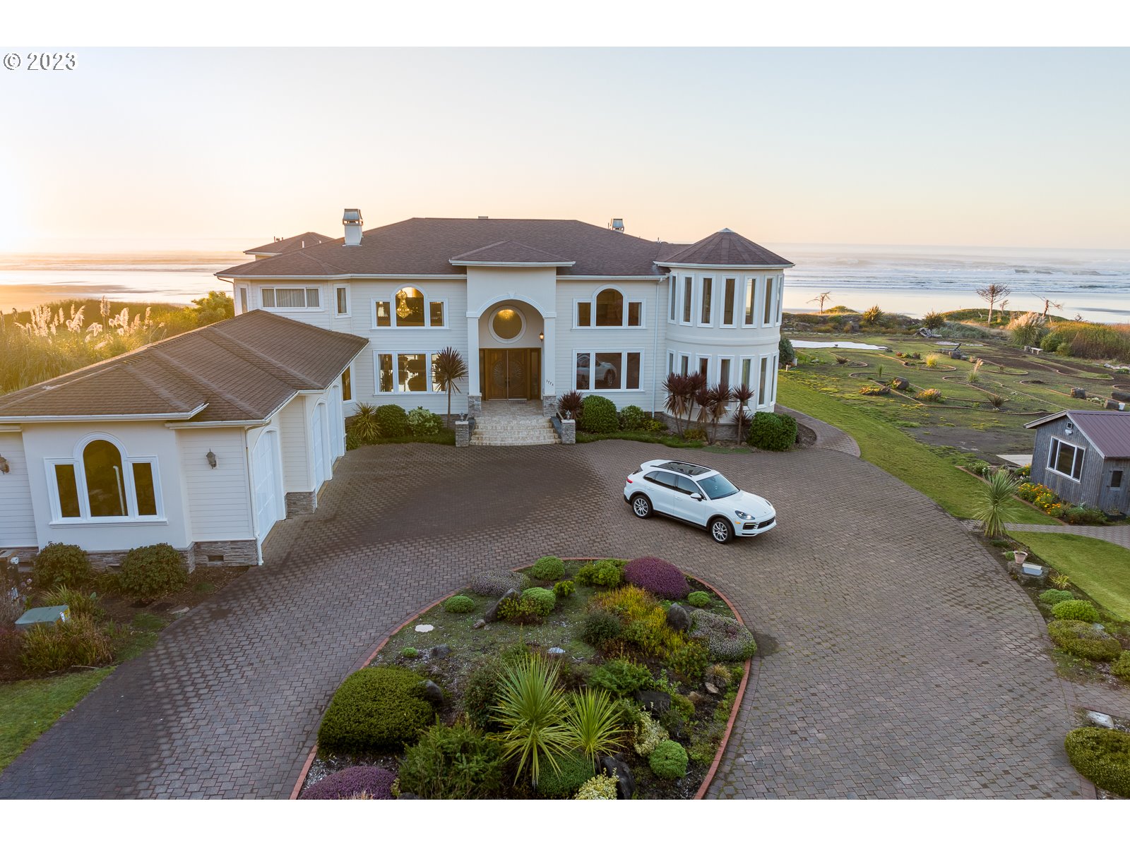 3775 Highway 101 North Yachats, OR 97498 - Photo 5 of 48