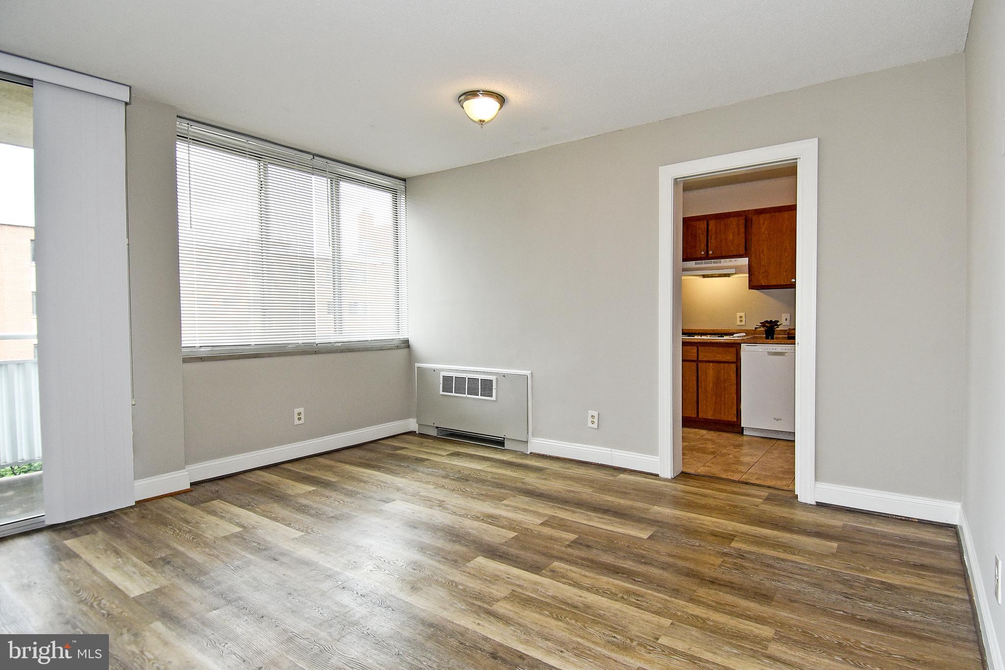 1301 South Arlington Ridge Road, Unit 408 Arlington, VA 22202 - Photo 14 of 46 Dining Room with large windows