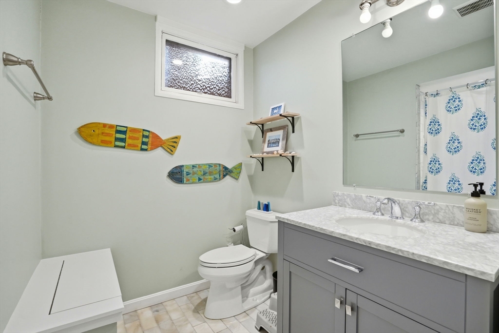 180 Chestnut Street Duxbury, MA 02332 - Photo 38 of 42