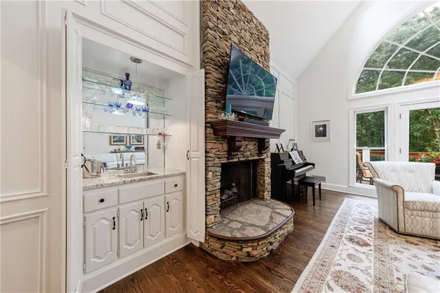 $1,145,000 | 525 Avala Court, Alpharetta, GA 30022