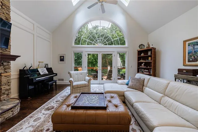 $1,145,000 | 525 Avala Court, Alpharetta, GA 30022