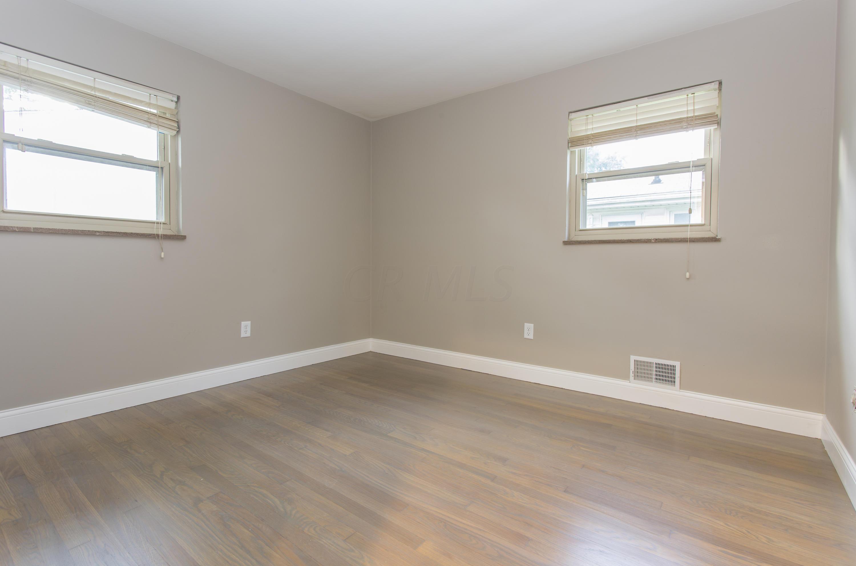 3277 Leighton Road Columbus, OH 43221 - Photo 23 of 30