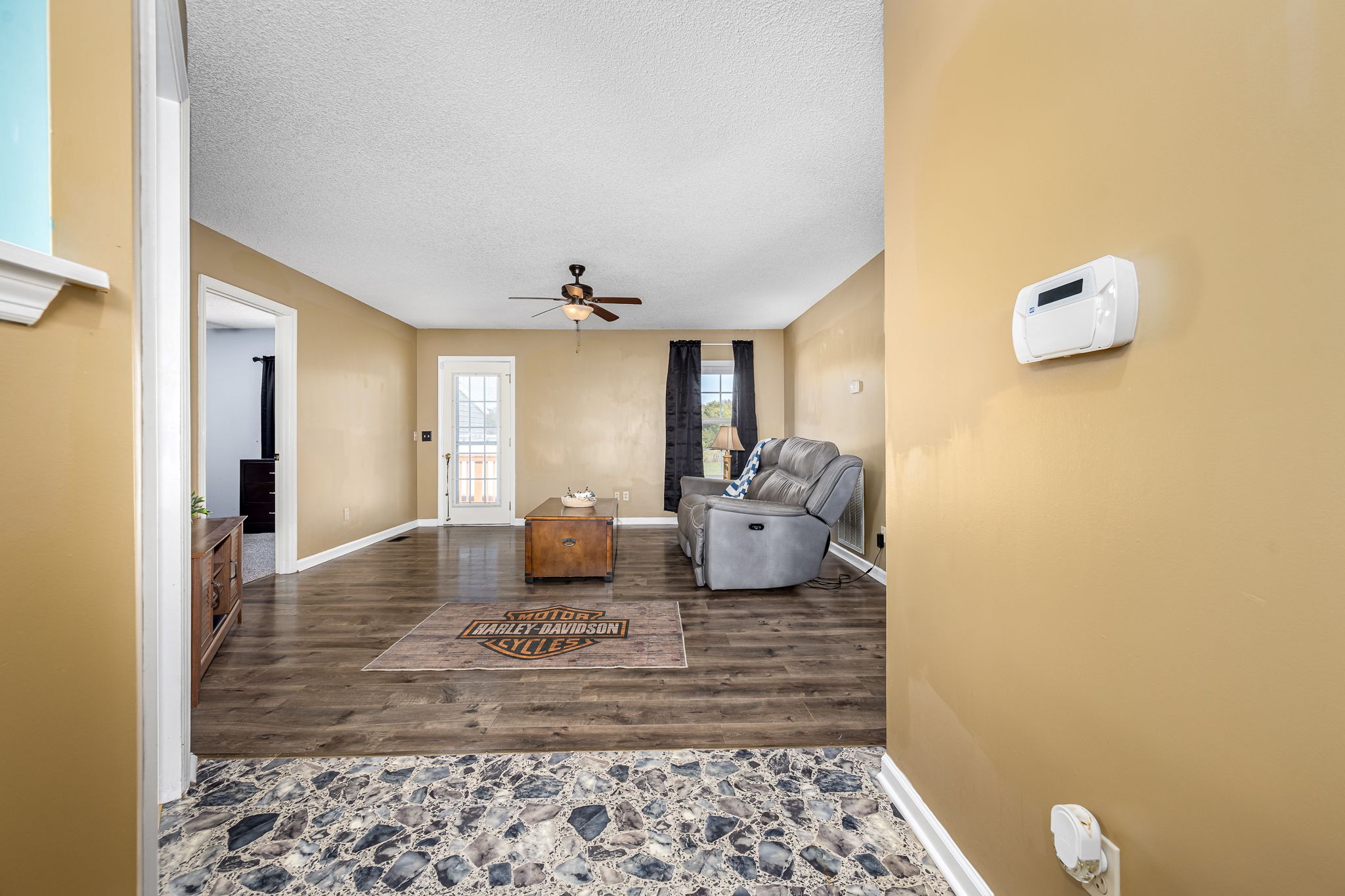 2936 Midland Road Shelbyville, TN 37160 - Photo 14 of 46 a living room with furniture and a rug