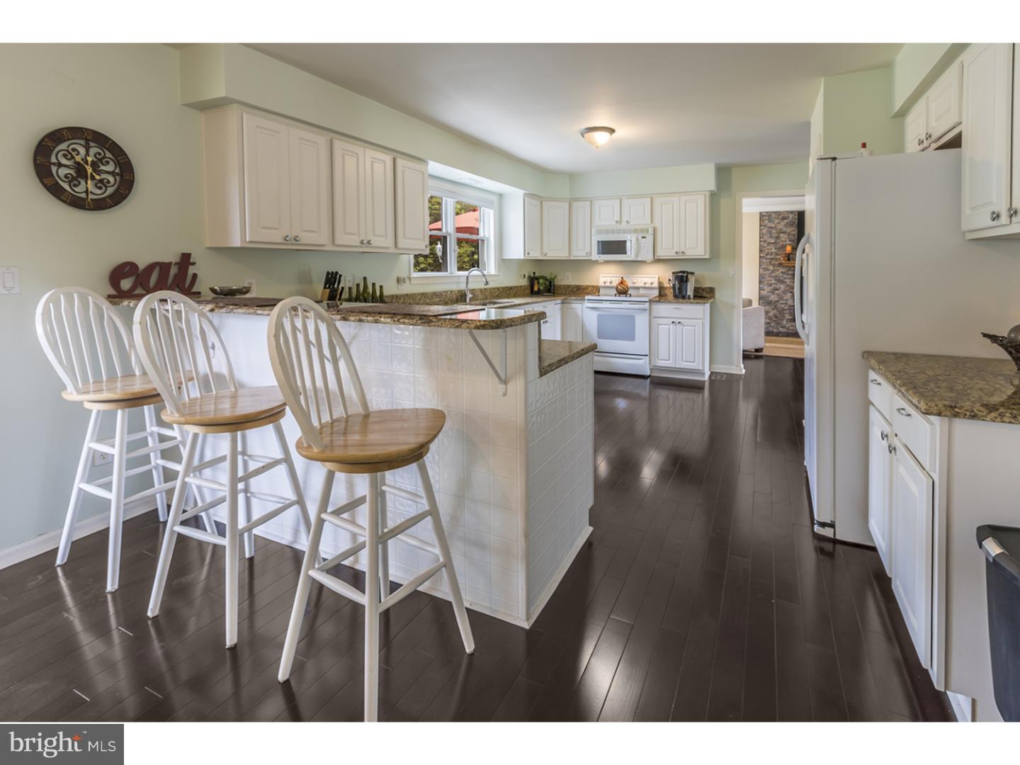 555 Hopewell Road Marlton, NJ 08053 - Photo 9 of 25