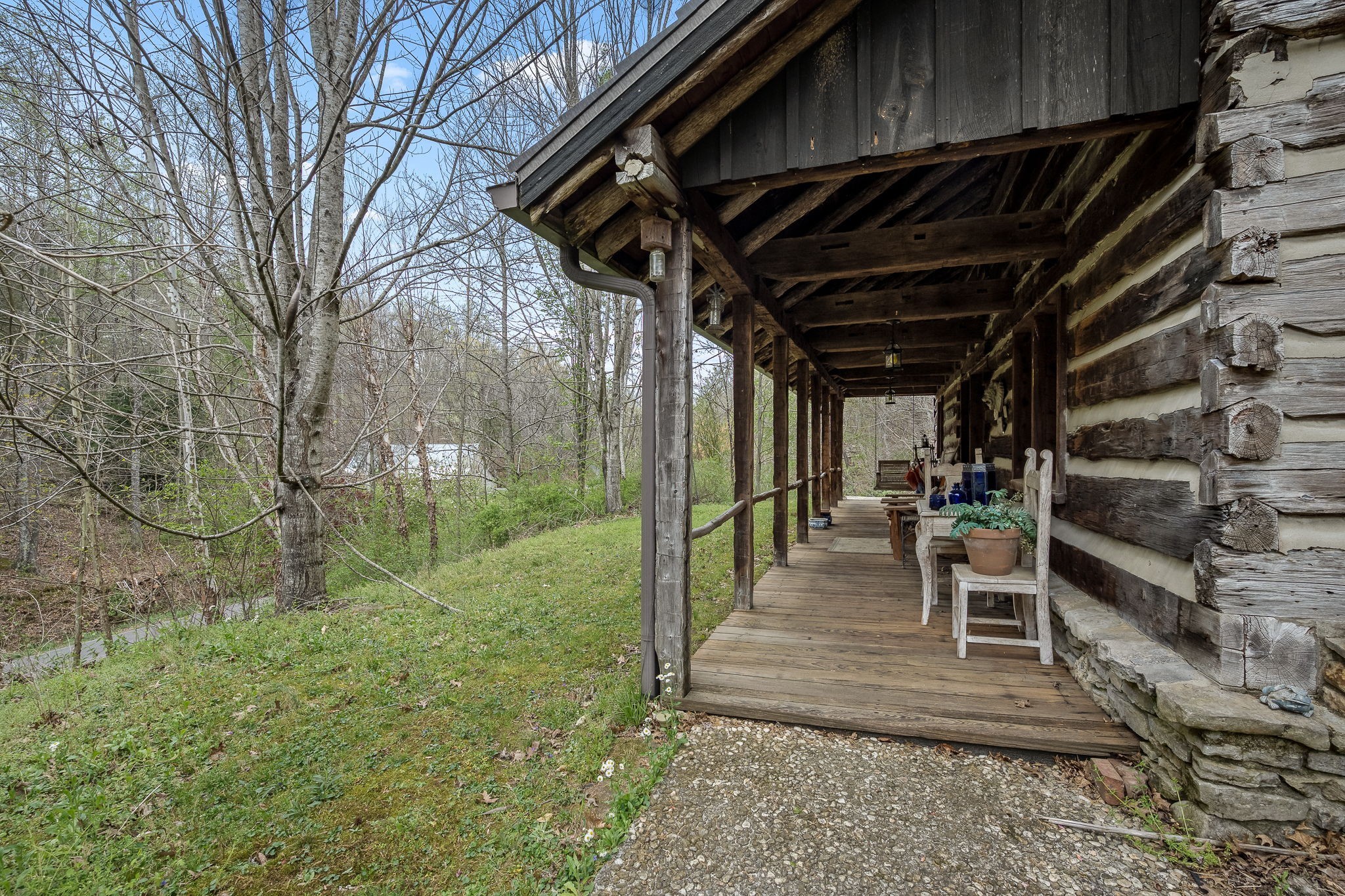 2708 Ledford Mill Road Normandy, TN 37360 - Photo 2 of 99 Gallery Image 2