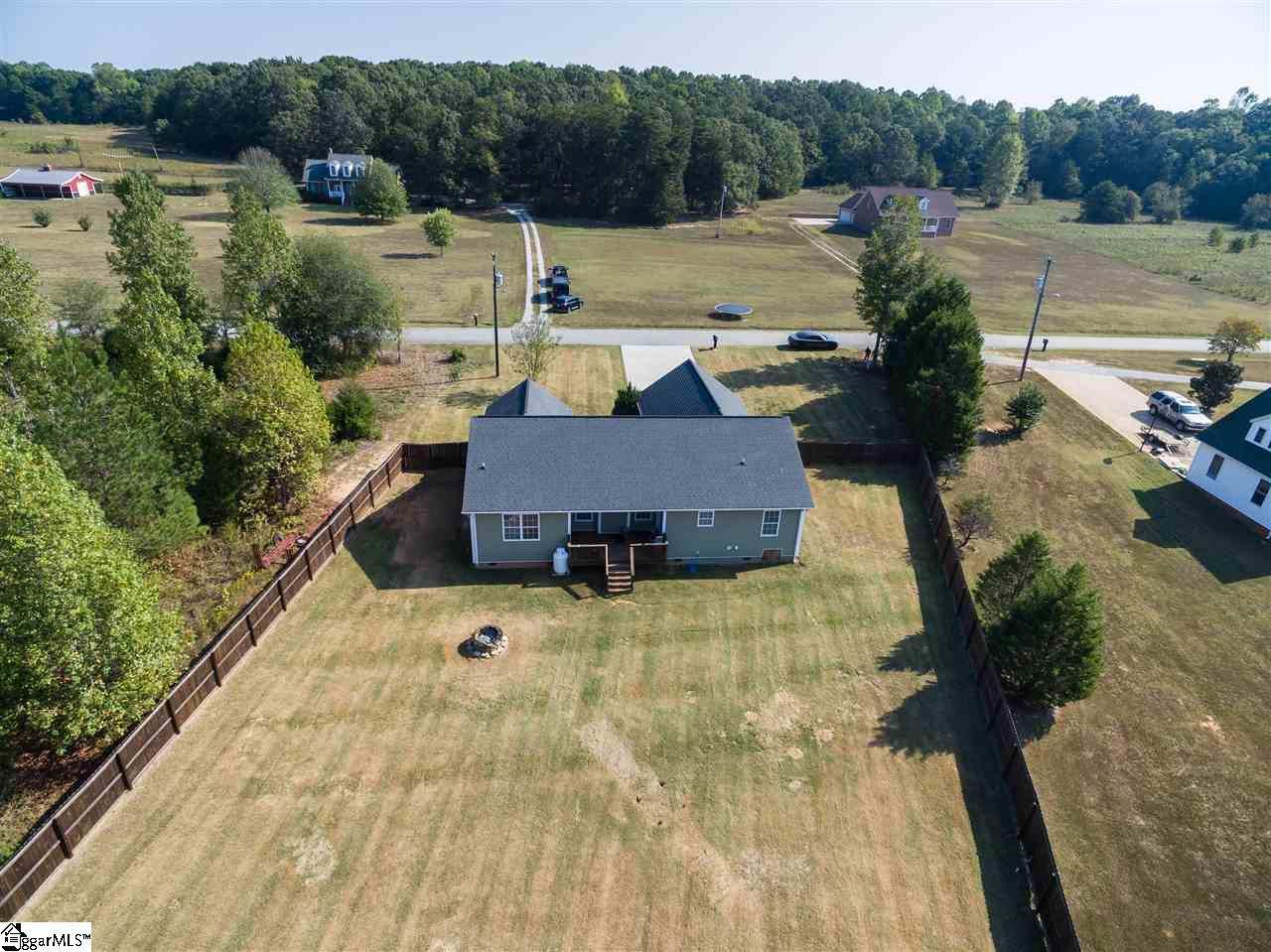 180 Edwin Lanford Road Woodruff, SC 29388 - Photo 6 of 36