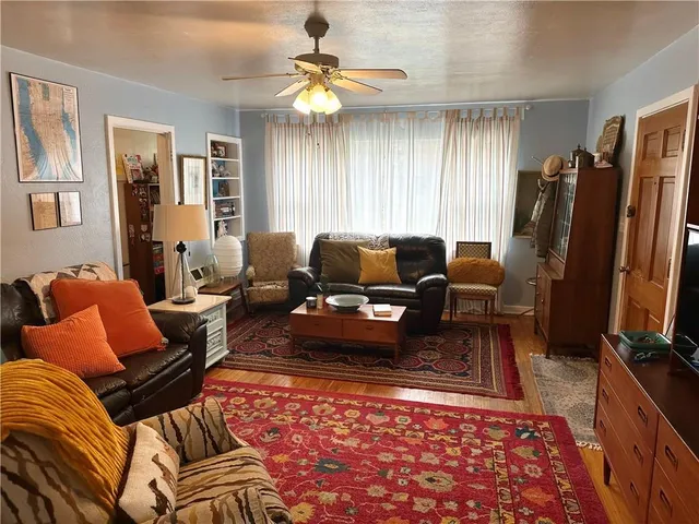 $194,900 | 11305 East Winner Road, Independence, MO 64052