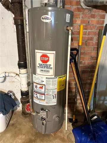 $194,900 | 11305 East Winner Road, Independence, MO 64052