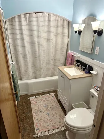 $194,900 | 11305 East Winner Road, Independence, MO 64052