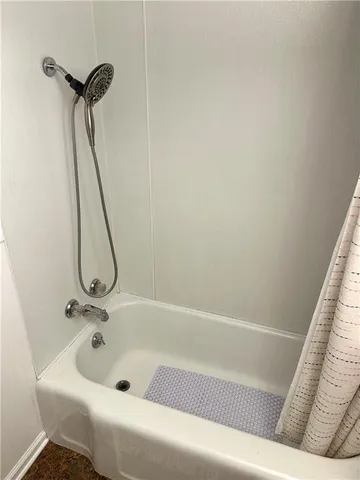 $194,900 | 11305 East Winner Road, Independence, MO 64052