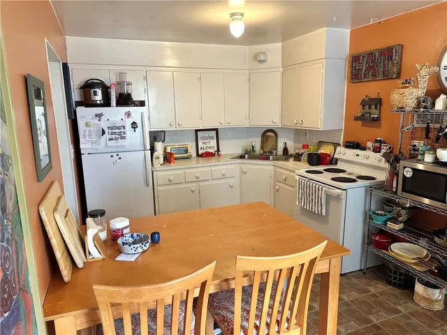 $194,900 | 11305 East Winner Road, Independence, MO 64052