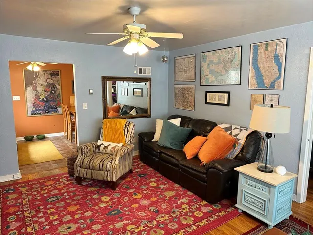 $194,900 | 11305 East Winner Road, Independence, MO 64052