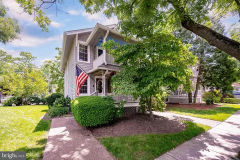 $449,000 | 217 East Duncan Avenue, Unit A, Alexandria, VA 22301