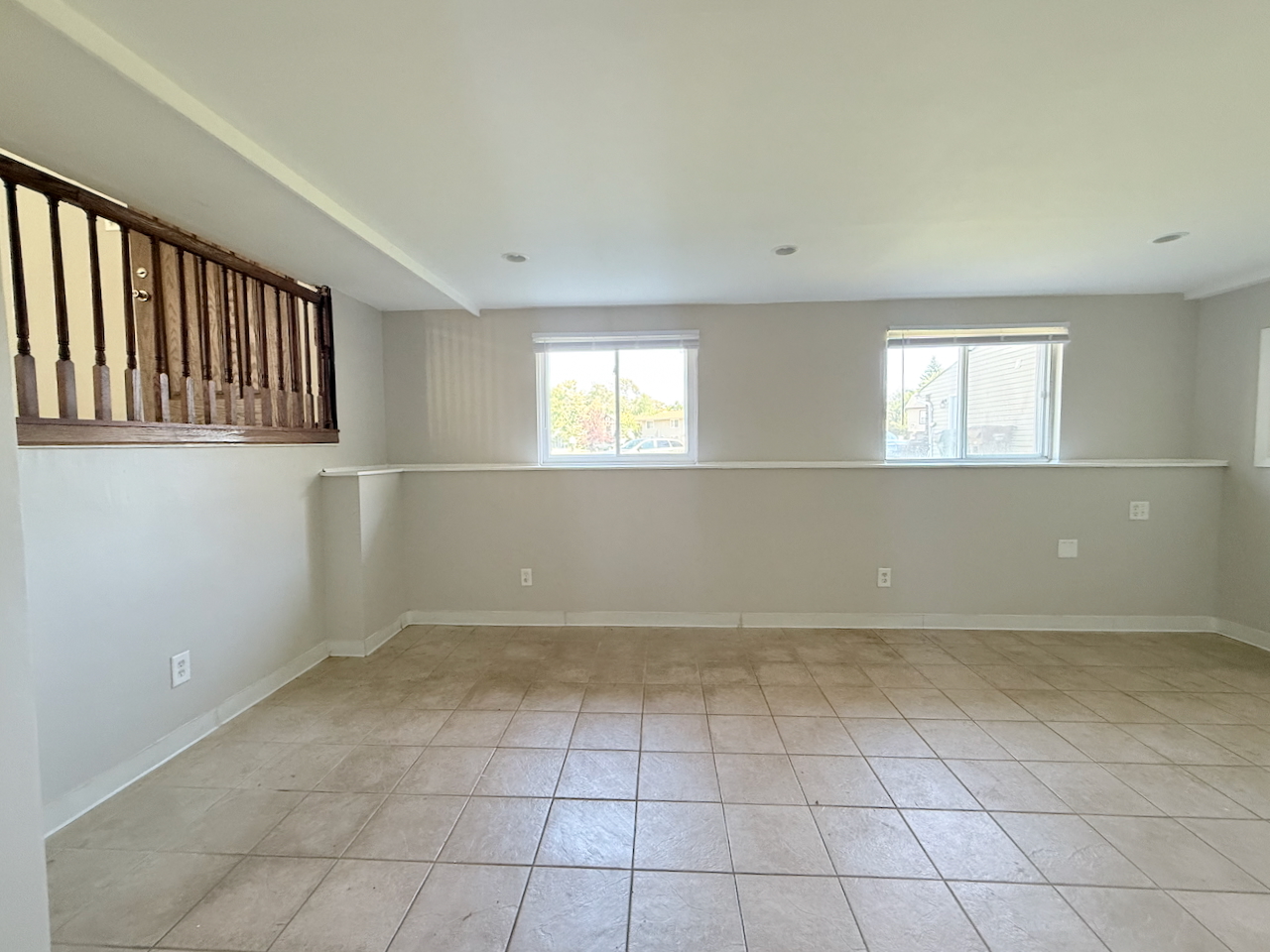 18018 Chantilly Lane Hazel Crest, IL 60429 - Photo 14 of 20 an empty room with windows