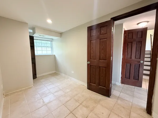 $206,000 | 18018 Chantilly Lane, Hazel Crest, IL 60429