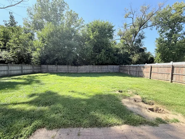 $206,000 | 18018 Chantilly Lane, Hazel Crest, IL 60429
