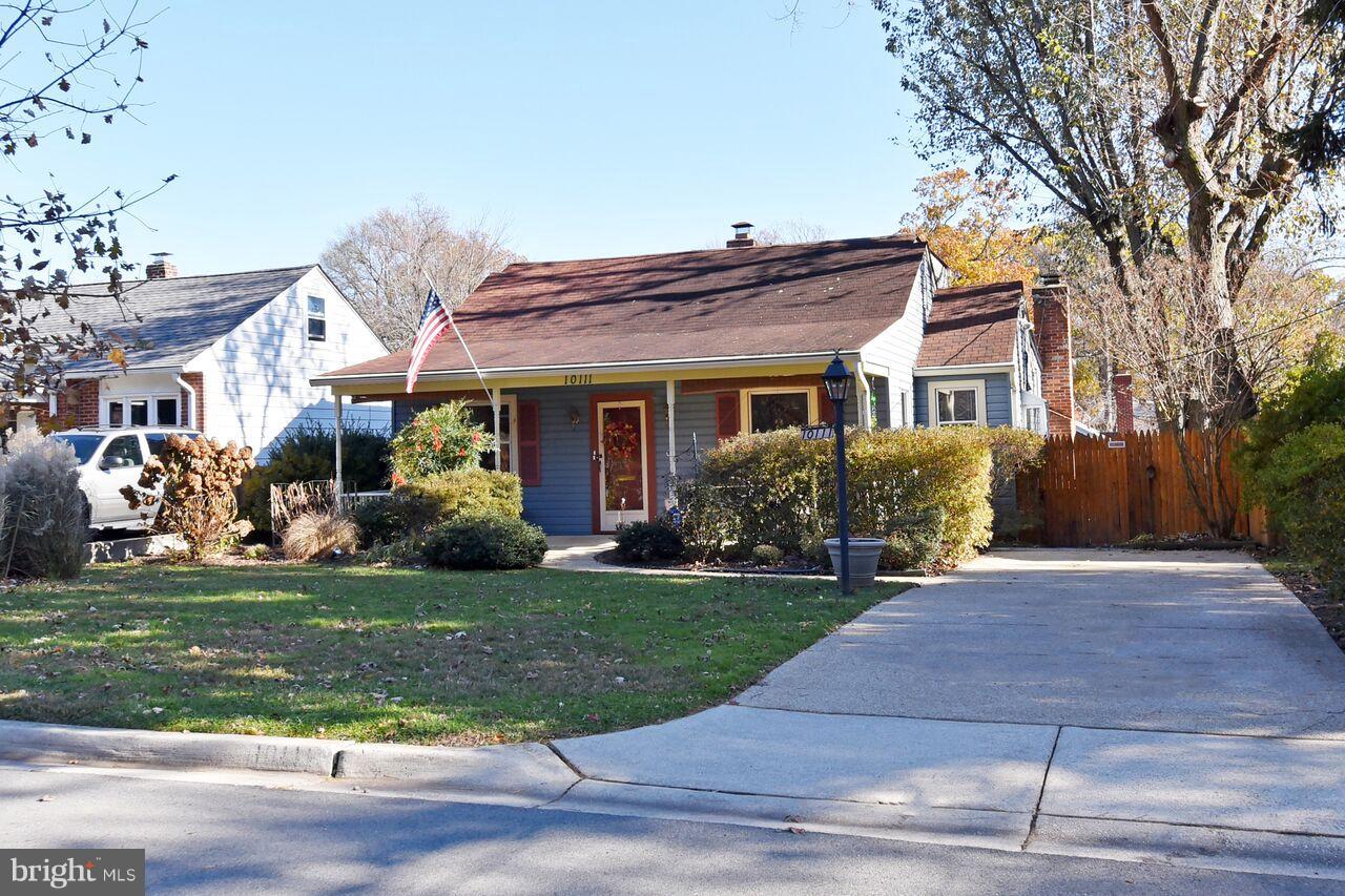 10111 Greenock Road Silver Spring, MD 20901 - Photo 2 of 30 BIG DRIVEWAY FOR CARS