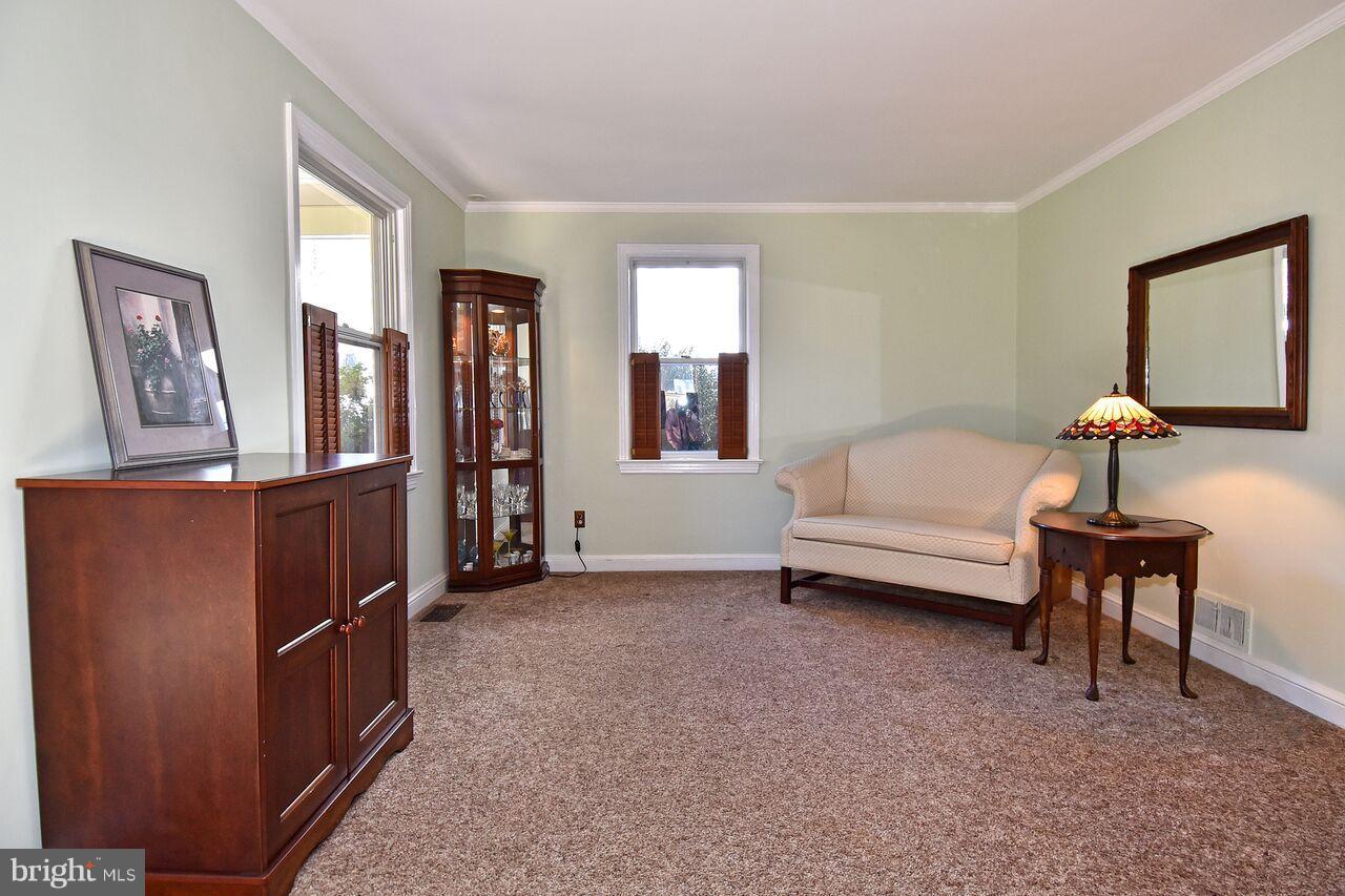 10111 Greenock Road Silver Spring, MD 20901 - Photo 3 of 30 WOOD FLOORS UNDER CARPET