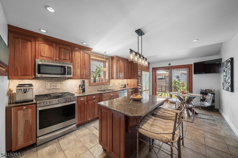 129 N Road Nutley, NJ 07110 - Photo 10 of 30