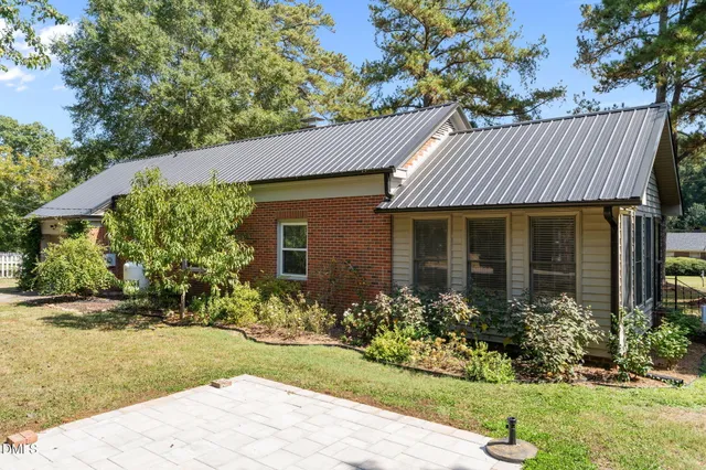 $275,000 | 215 East Branch Street, Spring Hope, NC 27882