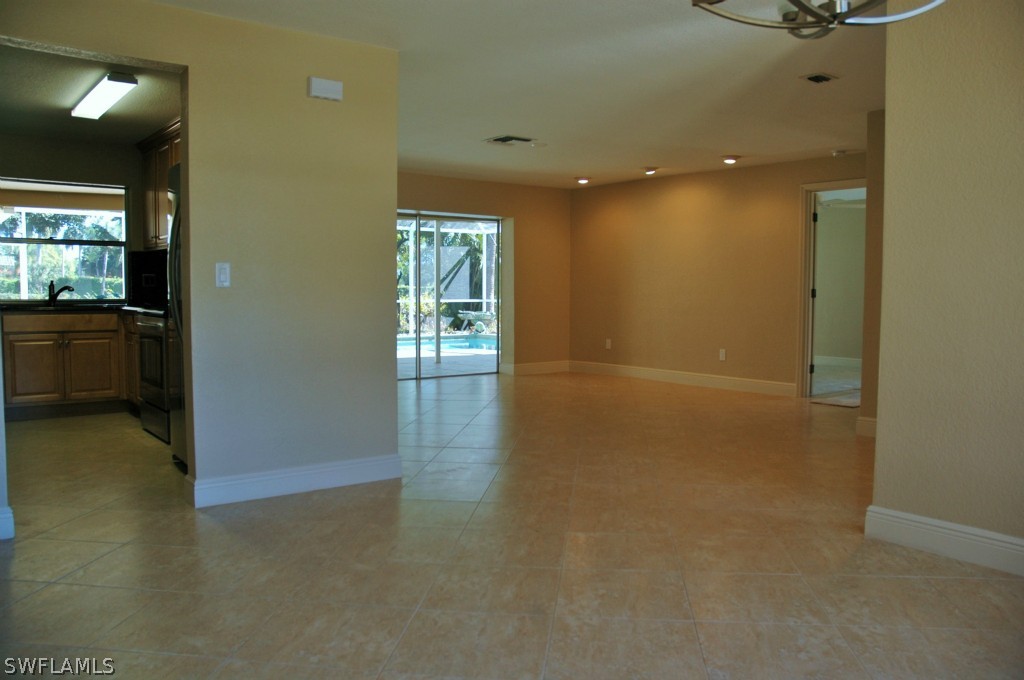 451 Torrey Pines Point Naples, FL 34113 - Photo 8 of 24 Gallery Image 8