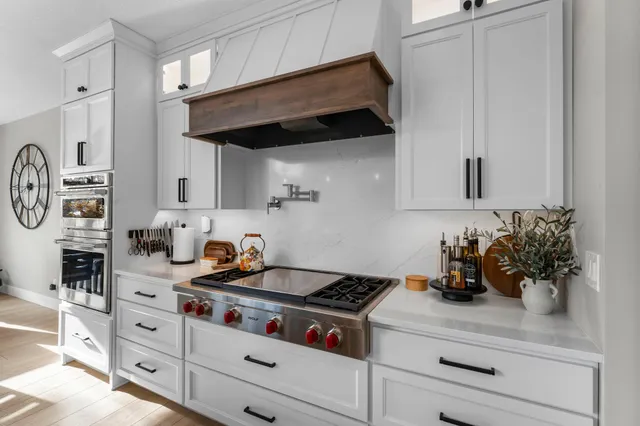 $1,400,000 | 21009 Karoline Court North, Forest Lake, MN 55025