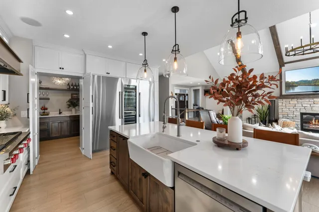 $1,400,000 | 21009 Karoline Court North, Forest Lake, MN 55025