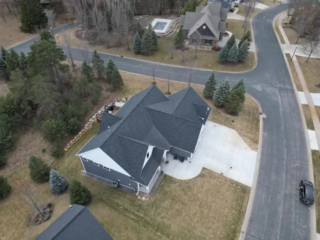 $1,400,000 | 21009 Karoline Court North, Forest Lake, MN 55025