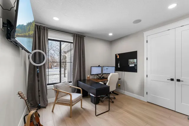 $1,400,000 | 21009 Karoline Court North, Forest Lake, MN 55025