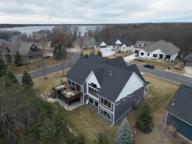 $1,400,000 | 21009 Karoline Court North, Forest Lake, MN 55025