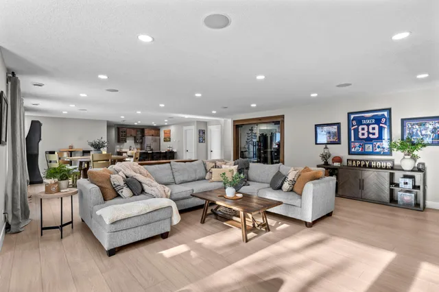 $1,400,000 | 21009 Karoline Court North, Forest Lake, MN 55025