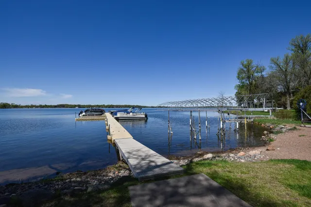 $1,400,000 | 21009 Karoline Court North, Forest Lake, MN 55025